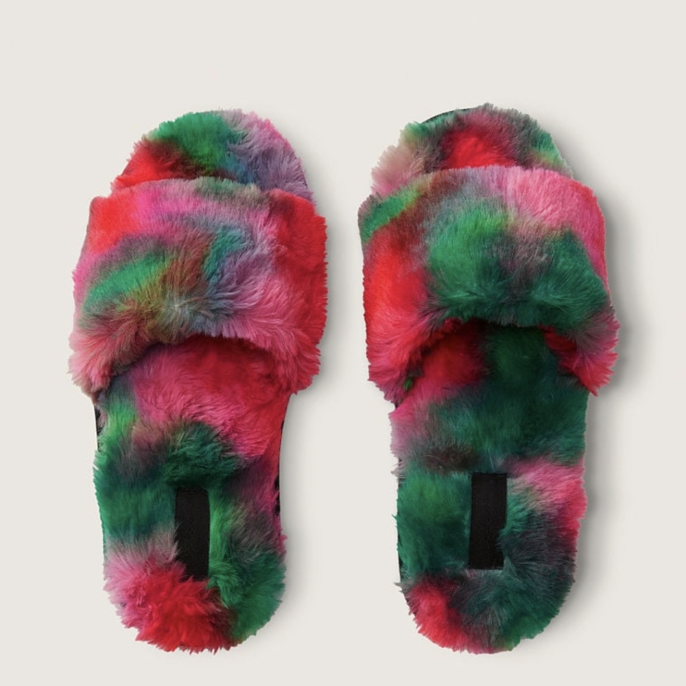 ❄️NWT Victoria Secret Women's Faux Fur Cozy Slippers